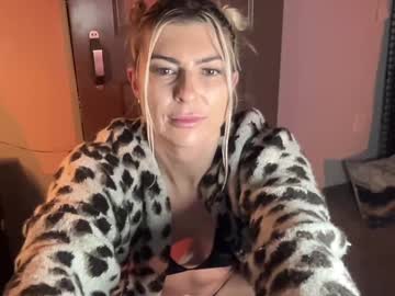 girl Cam Girls Videos with chloecumz4u