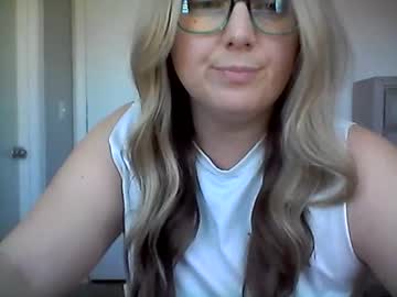 couple Cam Girls Videos with juicypeach36