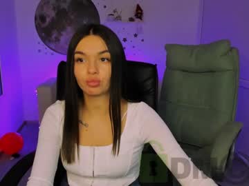couple Cam Girls Videos with mia_muah