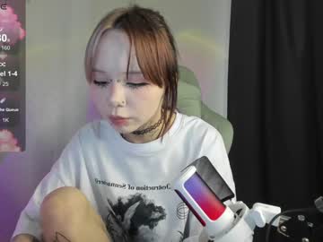 girl Cam Girls Videos with gummi_heart