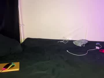 couple Cam Girls Videos with shyredstar