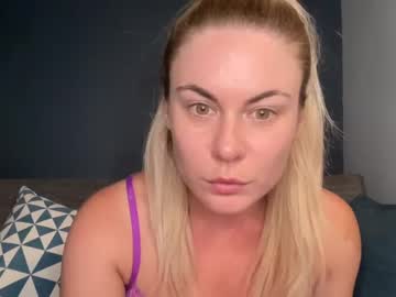 girl Cam Girls Videos with leannequeen113