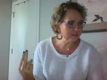 girl Cam Girls Videos with momnxtdoor