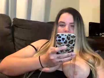 girl Cam Girls Videos with milkmytitsbabe