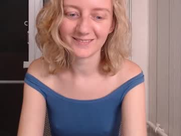 girl Cam Girls Videos with elly_helly