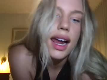 girl Cam Girls Videos with alexishemsworth