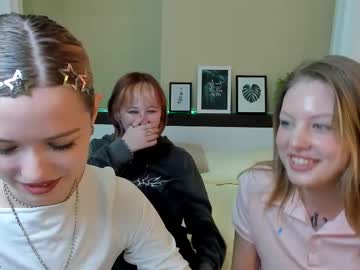 couple Cam Girls Videos with alise_beautiful