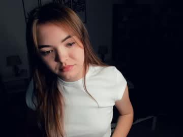 girl Cam Girls Videos with noise_of_silence